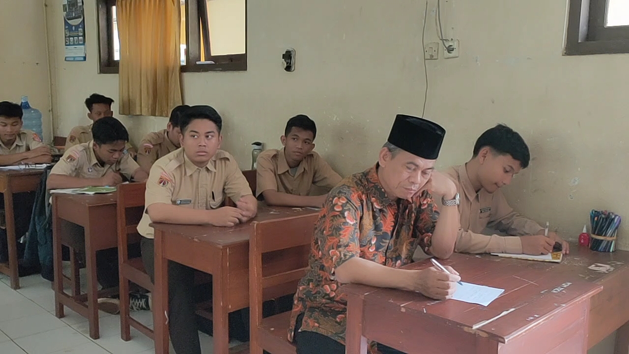 nur-sholihah-mawi-b