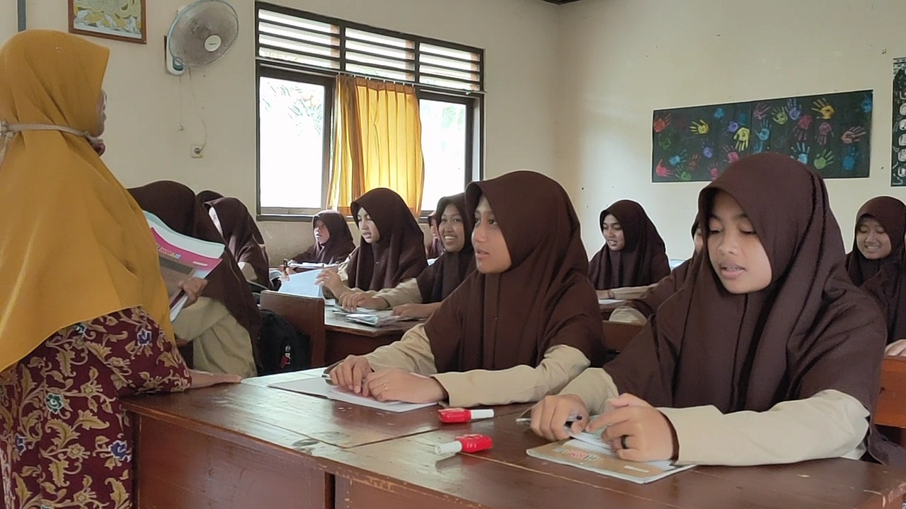 nur-sholihah-mawi-d
